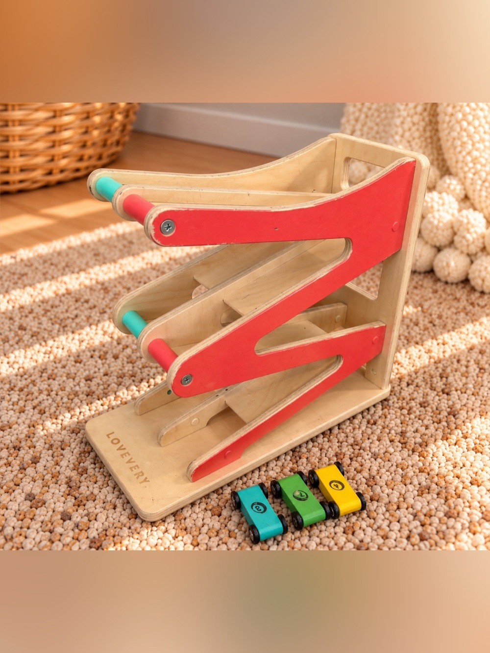Lovevery Race & Chase Ramp + 3 Cars – Adventurer Play Kit 16–18 Months